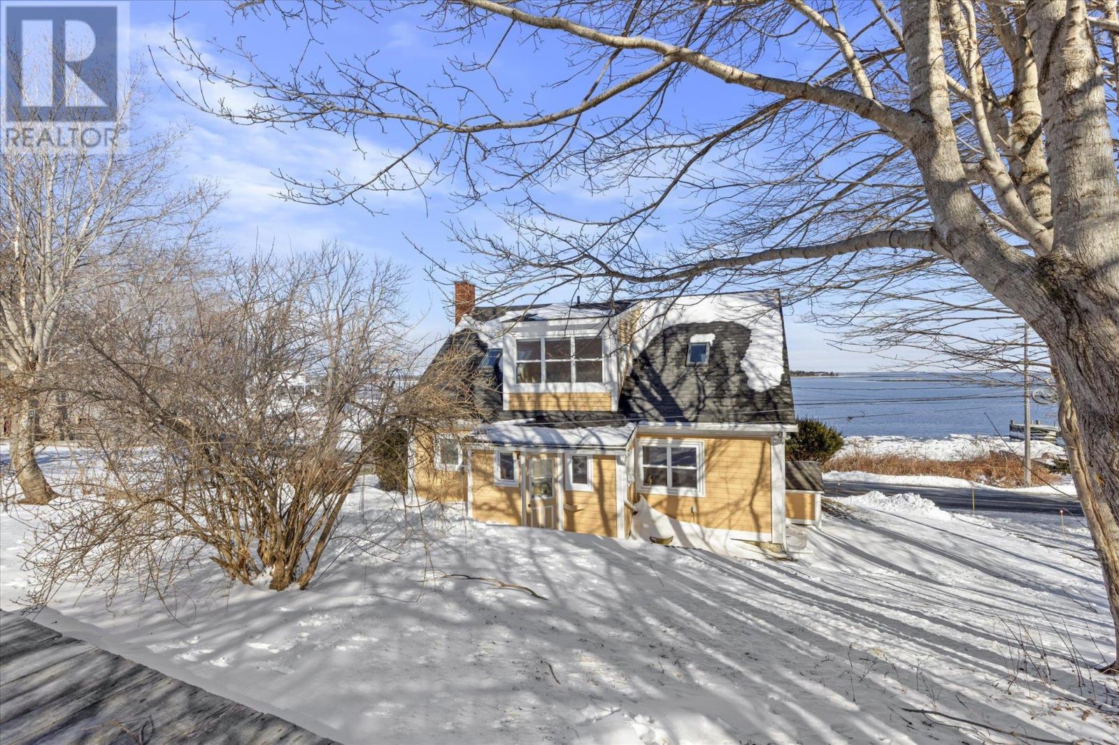 406 Kingsburg Road, Lower Rose Bay, Nova Scotia  B0J 2X0 - Photo 4 - 202602302