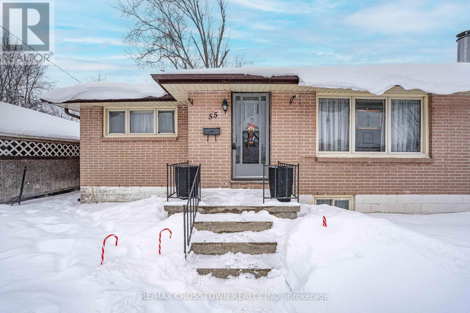 55 Davidson Street, Barrie, Ontario  L4M 3S1 - Photo 2 - S12759864