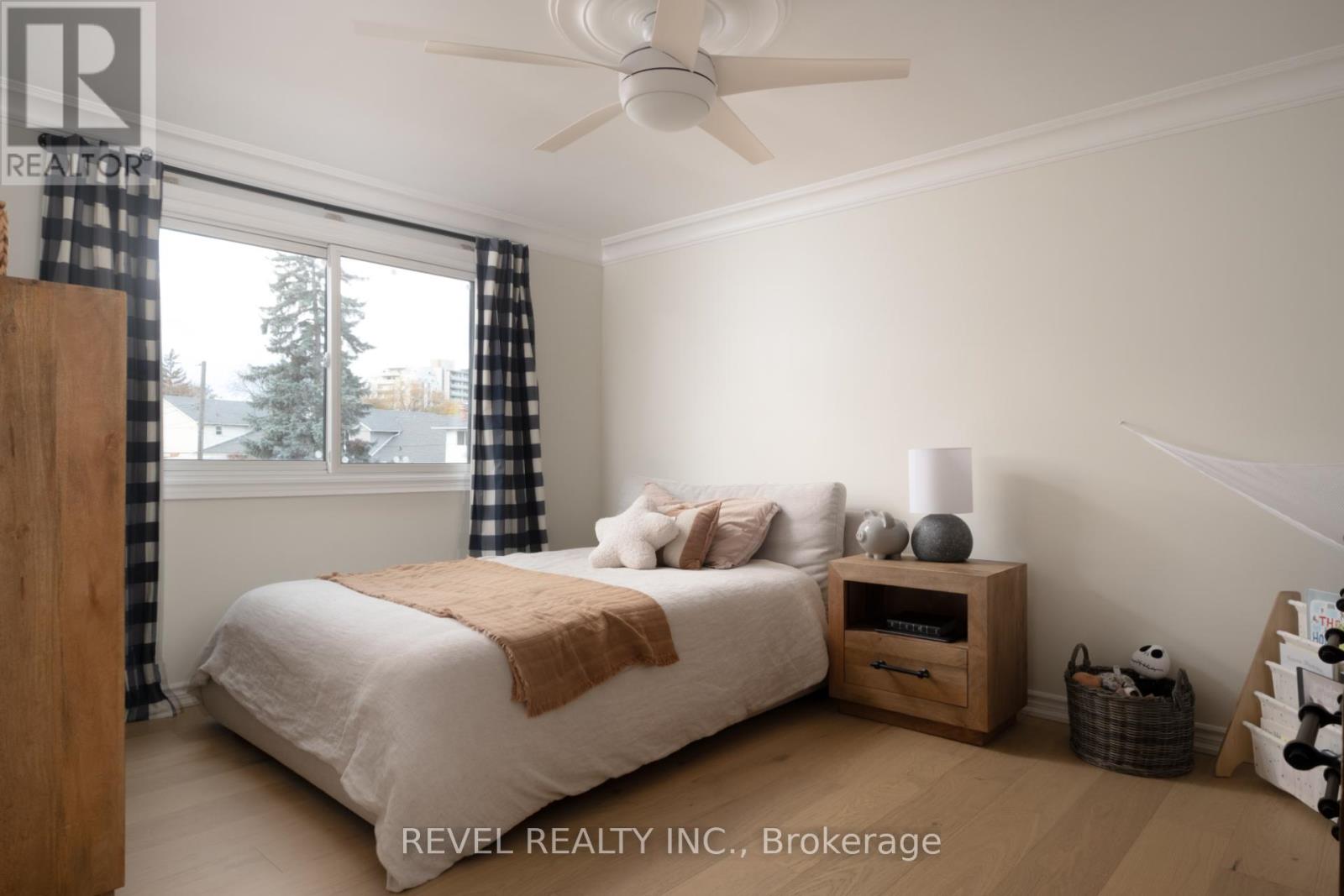 134 Fairwood Place W, Burlington, Ontario  L7T 4B6 - Photo 26 - W12765254