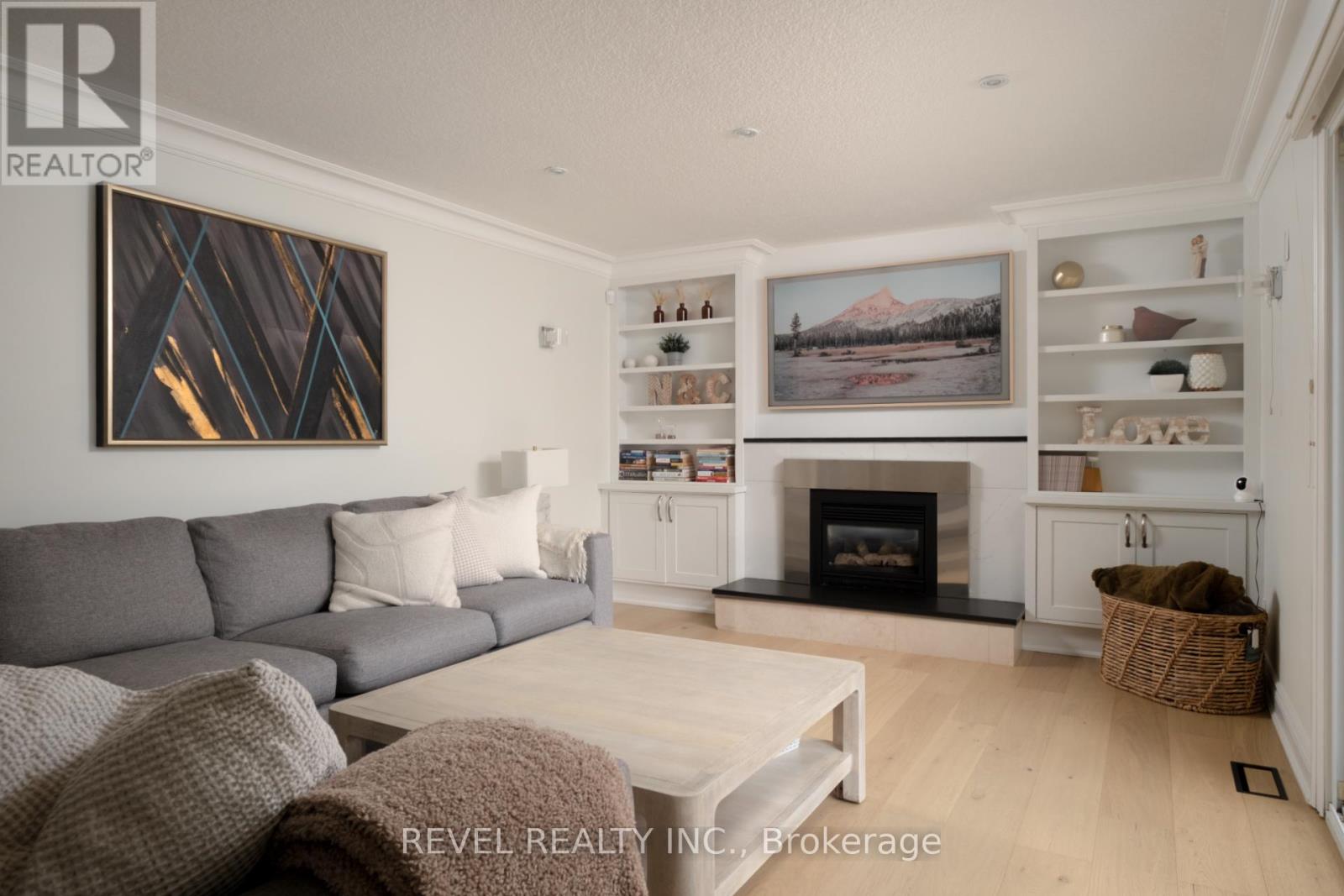 134 Fairwood Place W, Burlington, Ontario  L7T 4B6 - Photo 20 - W12765254