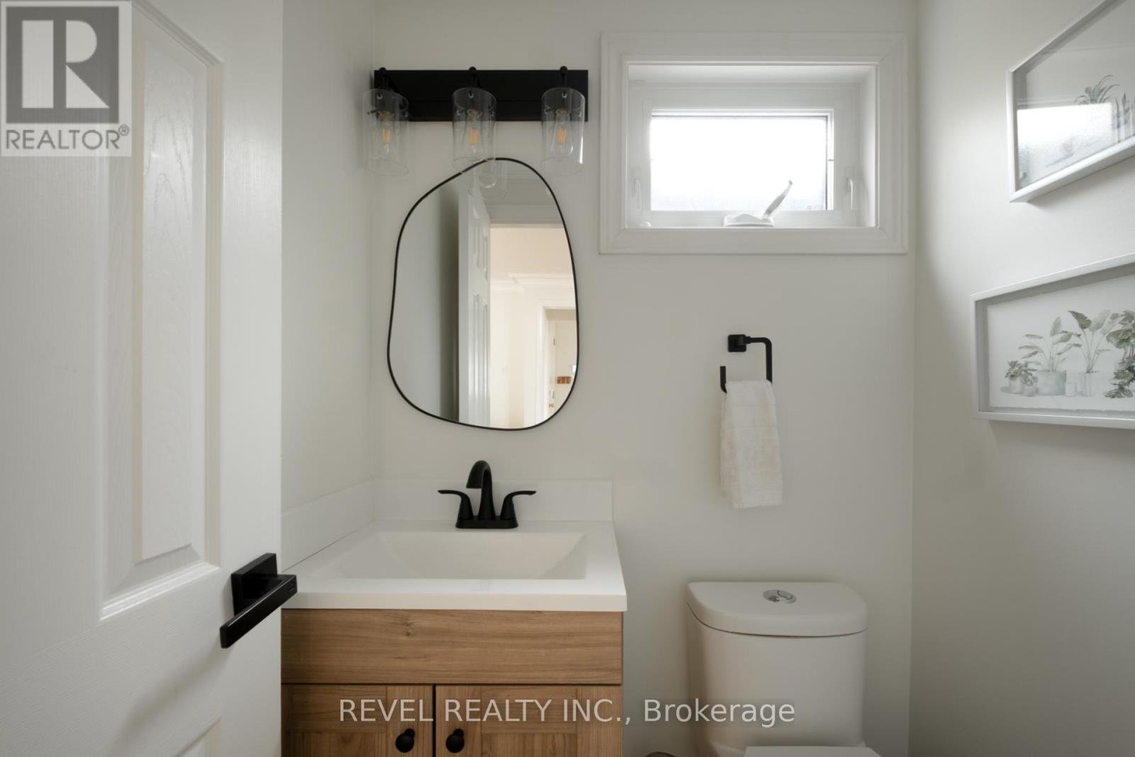 134 Fairwood Place W, Burlington, Ontario  L7T 4B6 - Photo 23 - W12765254