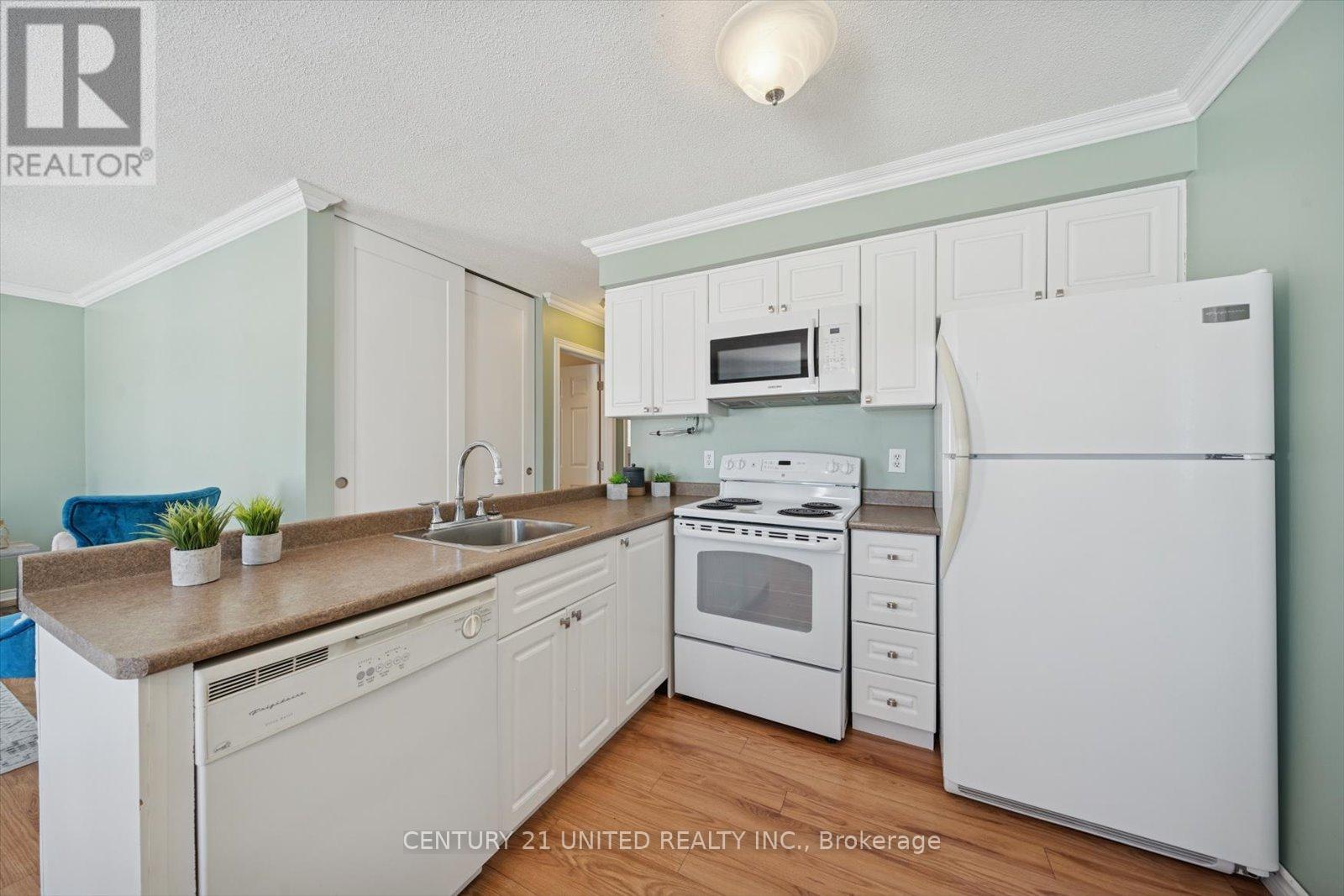 1186 Neptune Street, Peterborough (Northcrest Ward 5), Ontario  K9H 7M6 - Photo 12 - X12765850