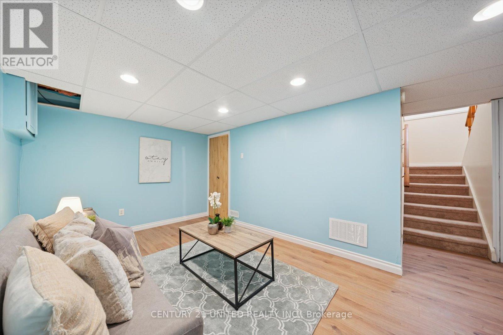 1186 Neptune Street, Peterborough (Northcrest Ward 5), Ontario  K9H 7M6 - Photo 28 - X12765850