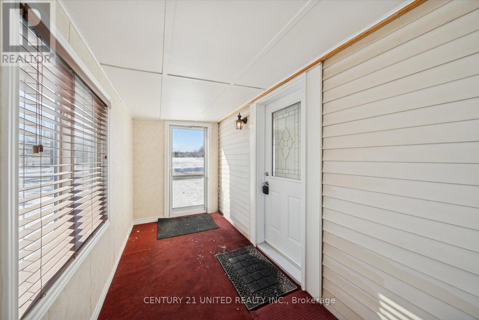 1186 Neptune Street, Peterborough (Northcrest Ward 5), Ontario  K9H 7M6 - Photo 7 - X12765850