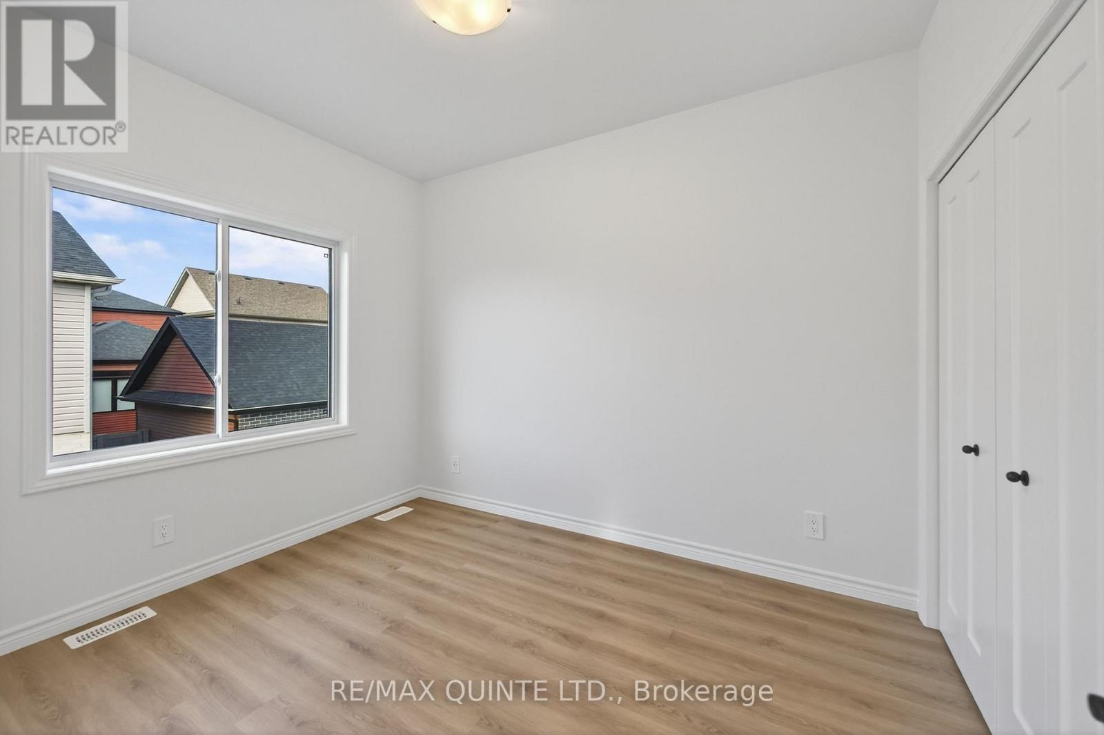 77b Athabaska Drive, Belleville (Thurlow Ward), Ontario  K8N 0T1 - Photo 11 - X12765852