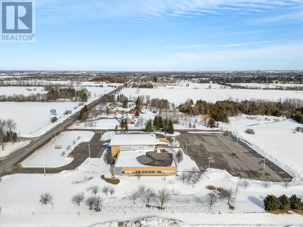 1800 Sq Ft - 336 Angeline Street S, Kawartha Lakes, Ontario  K9V 0J8 - Photo 3 - X12765928