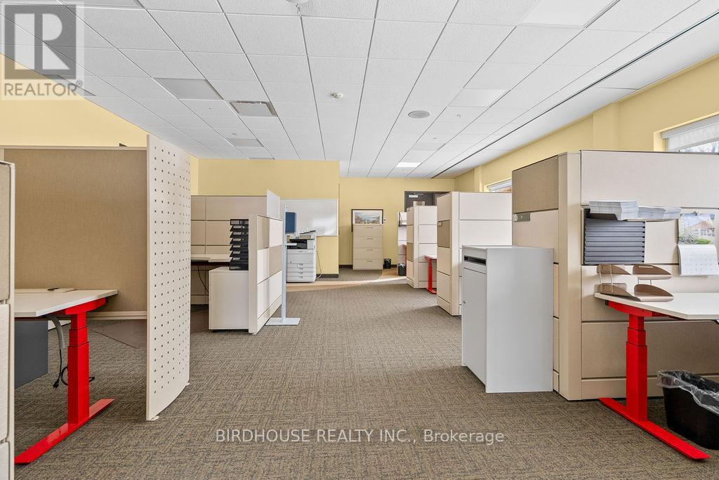 1800 Sq Ft - 336 Angeline Street S, Kawartha Lakes, Ontario  K9V 0J8 - Photo 7 - X12765928