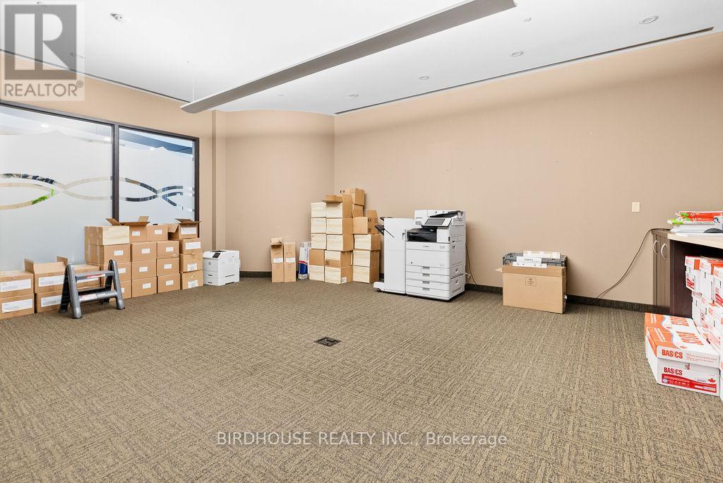 2300 Sq Ft - 336 Angeline Street S, Kawartha Lakes, Ontario  K9V 0J8 - Photo 5 - X12765942