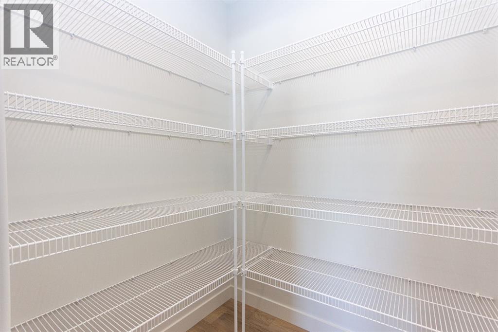 256 Augustus Way, Penhold, Alberta  T0M 1R0 - Photo 9 - A2277213