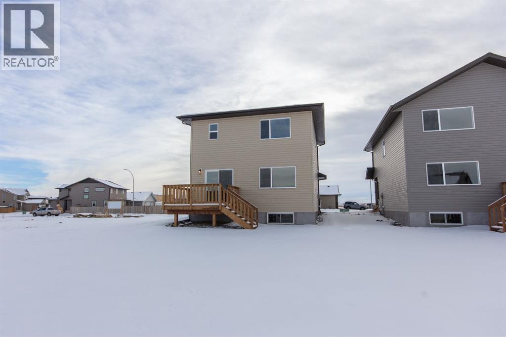 256 Augustus Way, Penhold, Alberta  T0M 1R0 - Photo 32 - A2277213