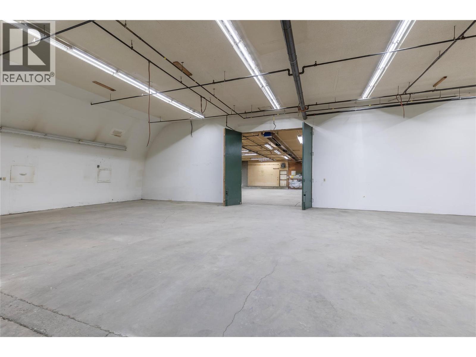 6248 Pleasant Valley Road, Vernon, British Columbia  V1B 3R3 - Photo 20 - 10373501