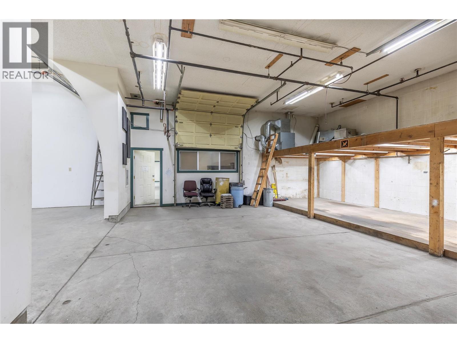 6248 Pleasant Valley Road, Vernon, British Columbia  V1B 3R3 - Photo 7 - 10373501