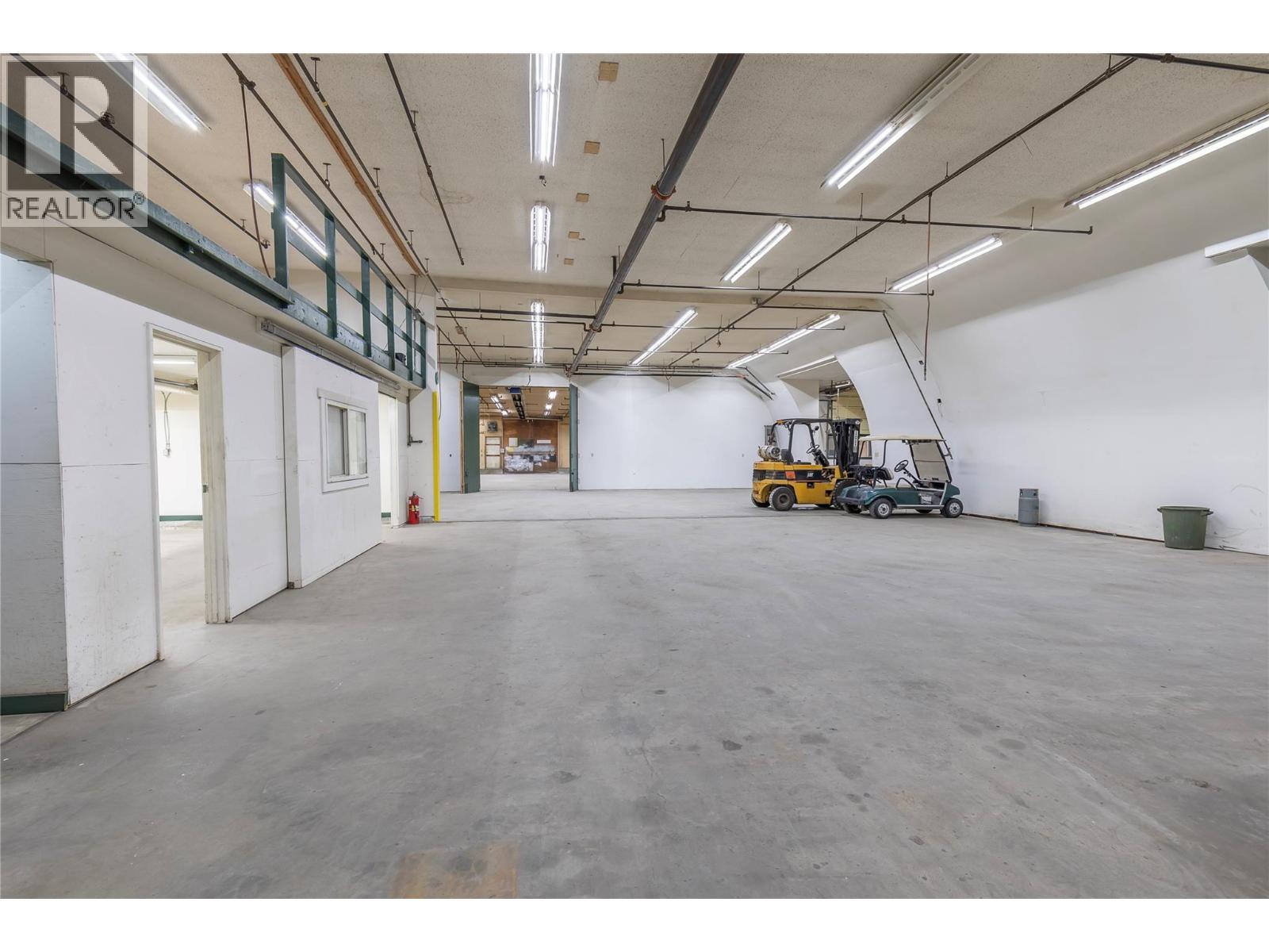 6248 Pleasant Valley Road, Vernon, British Columbia  V1B 3R3 - Photo 13 - 10373501