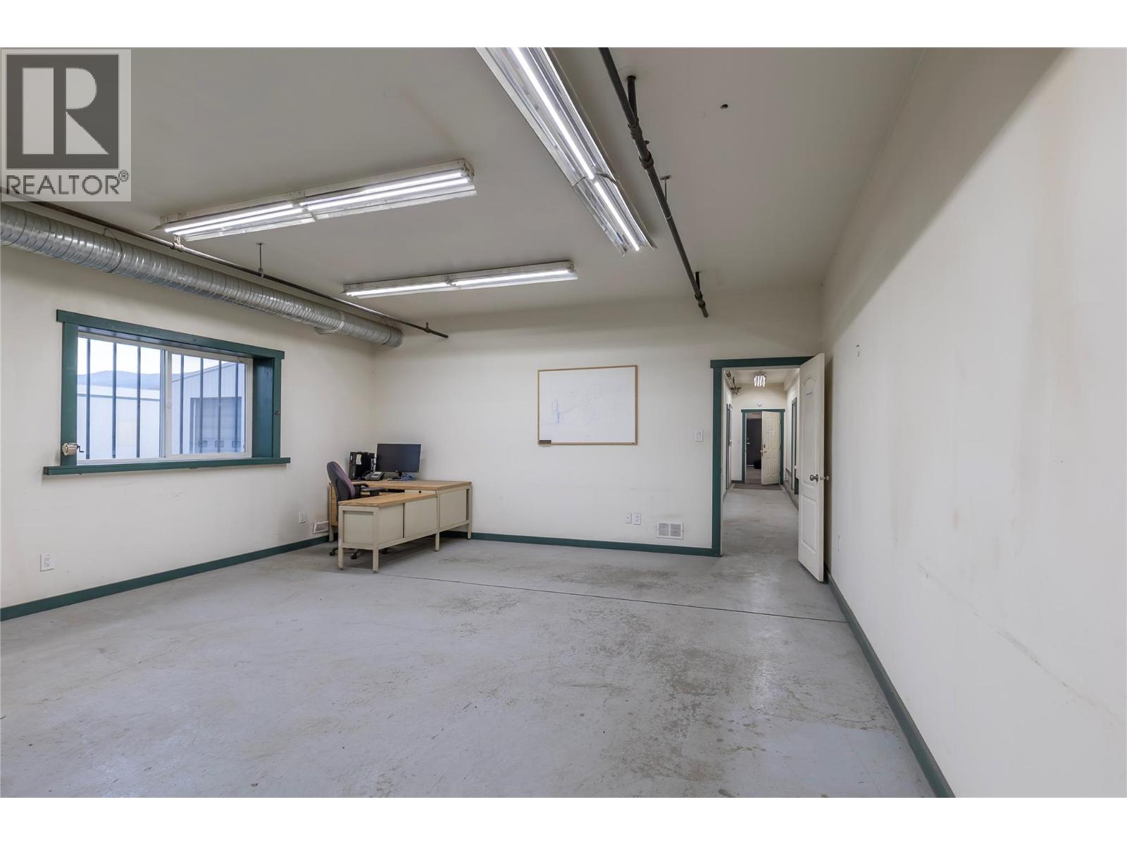 6248 Pleasant Valley Road, Vernon, British Columbia  V1B 3R3 - Photo 29 - 10373501