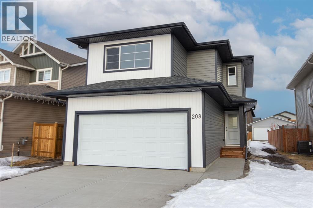 208 Augustus Way, Penhold, Alberta