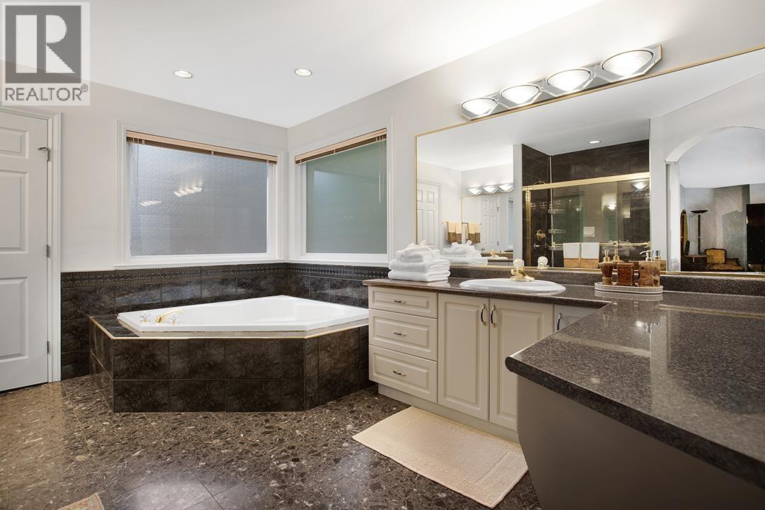 1620 Parkway Boulevard, Coquitlam, British Columbia  V3E 2Y5 - Photo 14 - R3087058