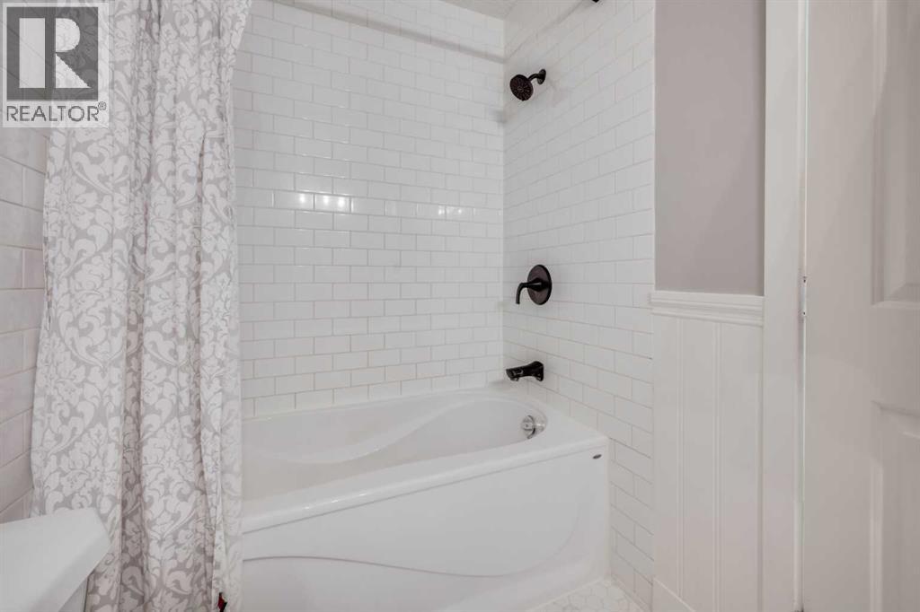 1, 73 Glenbrook Crescent, Cochrane, Alberta  T4C 1G1 - Photo 13 - A2284168