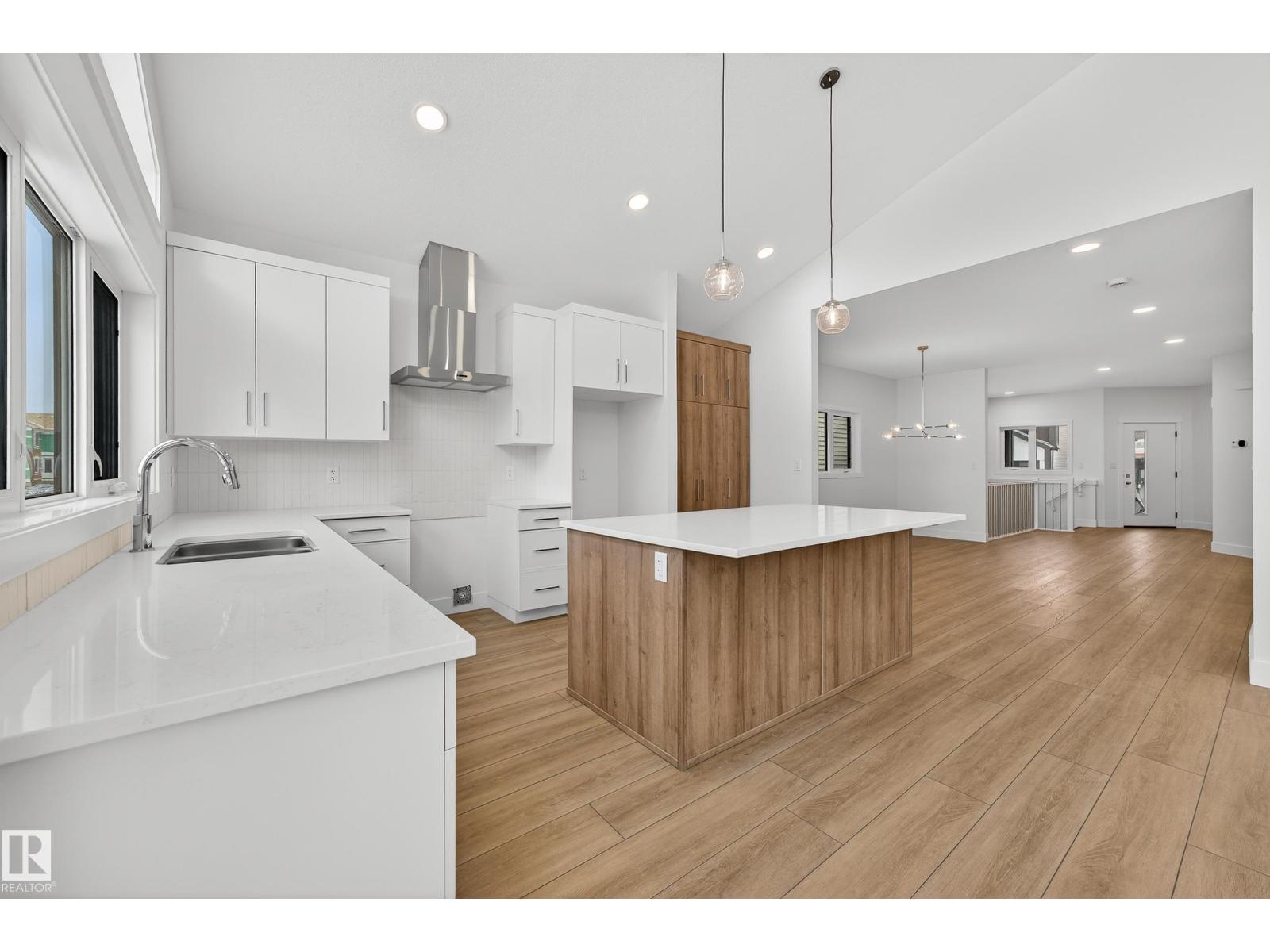 7093 Kiviaq Cr Sw, Edmonton, Alberta  T6W 5N7 - Photo 7 - E4467501