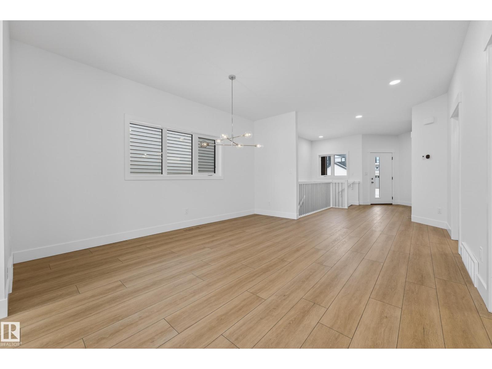 7093 Kiviaq Cr Sw, Edmonton, Alberta  T6W 5N7 - Photo 18 - E4467501