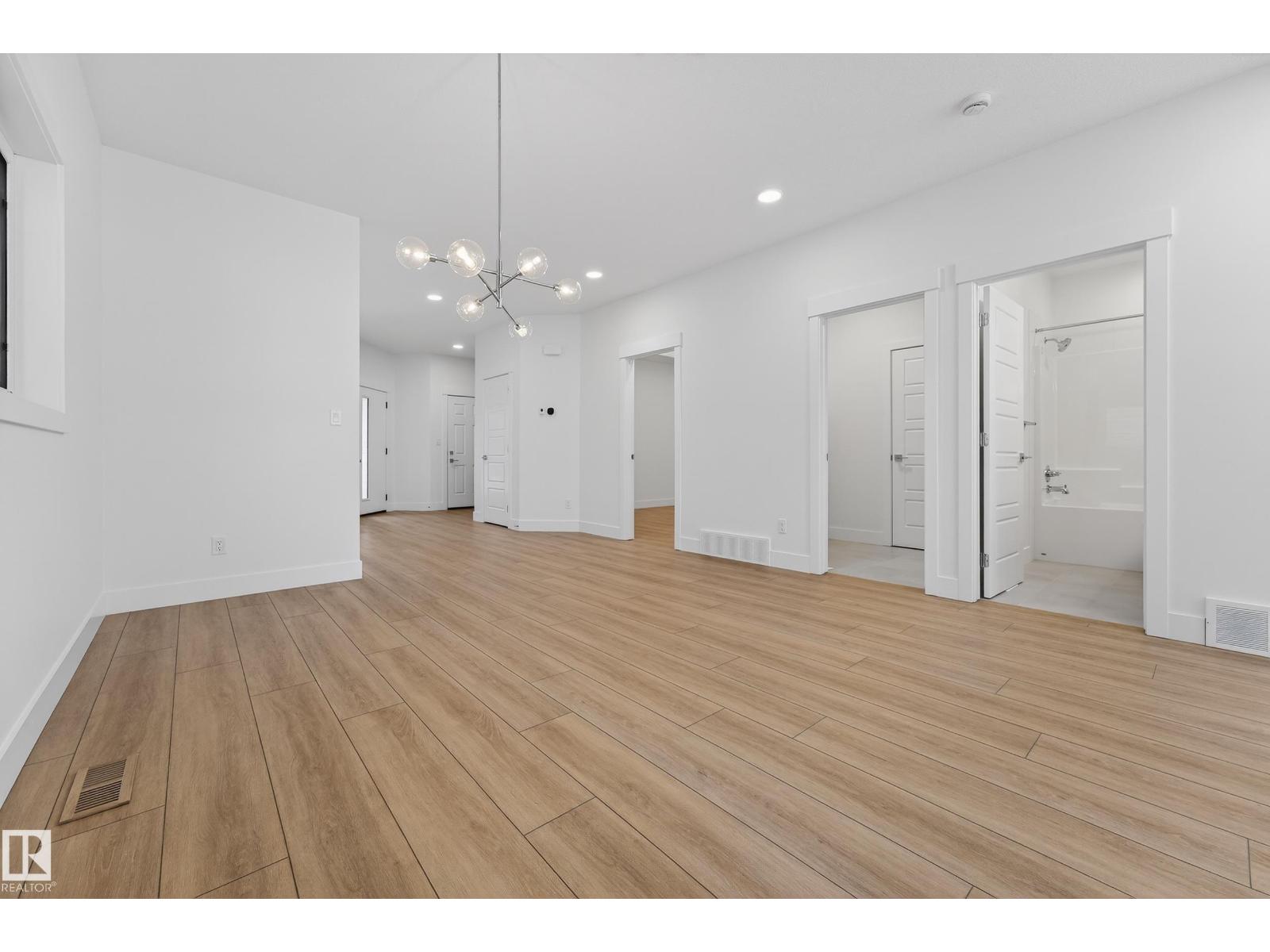 7093 Kiviaq Cr Sw, Edmonton, Alberta  T6W 5N7 - Photo 19 - E4467501