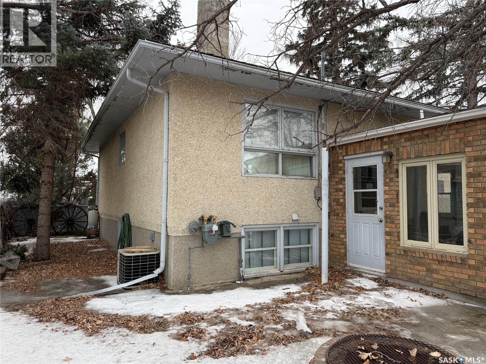 637 Tapley Street, Moose Jaw, Saskatchewan  S6H 5T8 - Photo 44 - SK028071