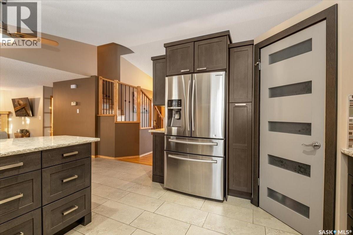 2916 Wimbledon Drive, Regina, Saskatchewan  S4V 2Y2 - Photo 8 - SK028069