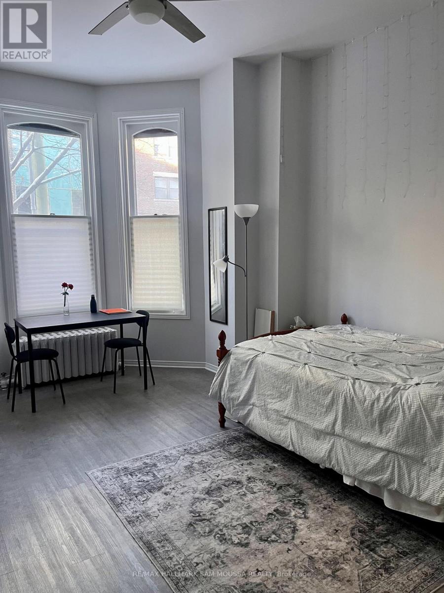 2 - 232 Cooper Street, Ottawa, Ontario  K2P 0G4 - Photo 4 - X12765898