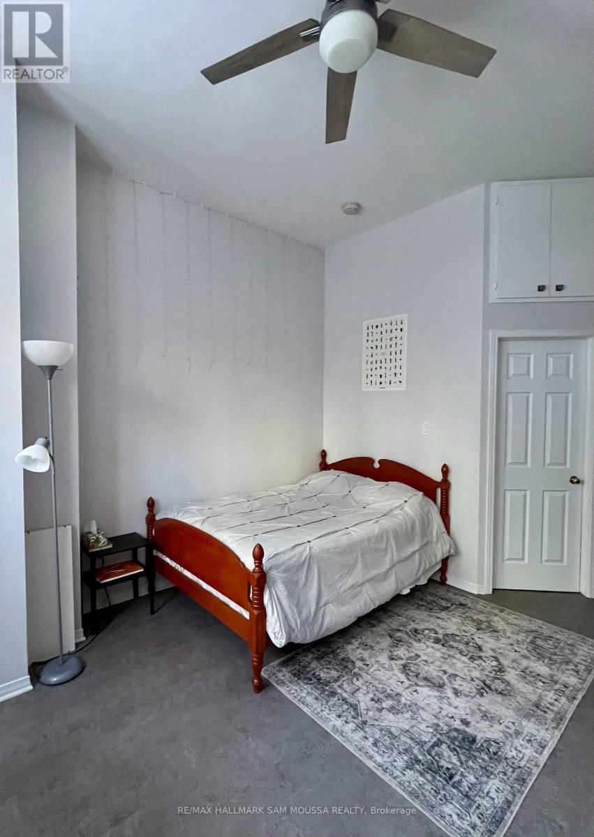 2 - 232 Cooper Street, Ottawa, Ontario  K2P 0G4 - Photo 5 - X12765898