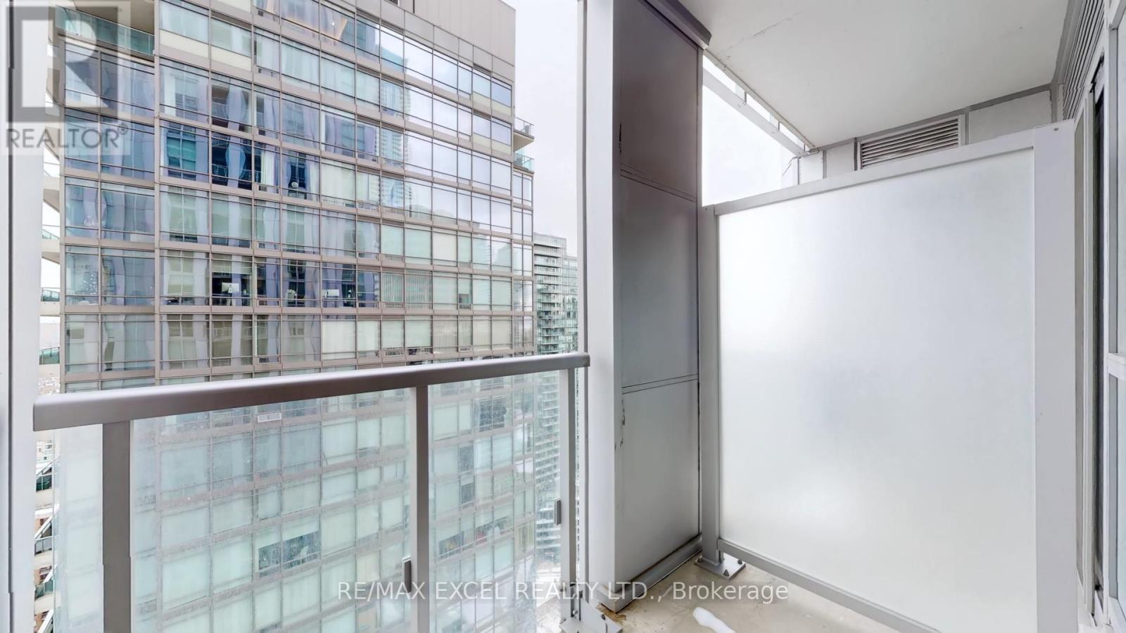 2806 - 1 Yorkville Avenue, Toronto, Ontario  M4W 1L1 - Photo 22 - C12761886