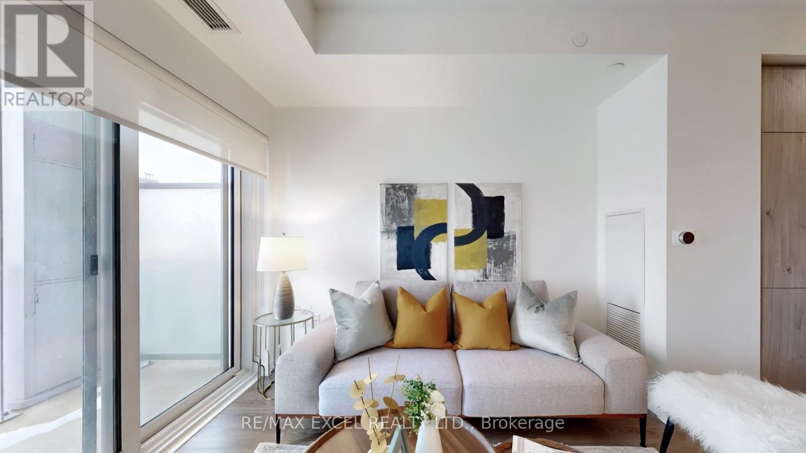 2806 - 1 Yorkville Avenue, Toronto, Ontario  M4W 1L1 - Photo 2 - C12761886