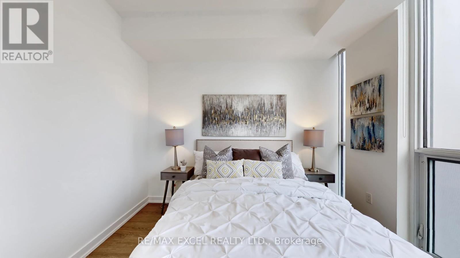 2806 - 1 Yorkville Avenue, Toronto, Ontario  M4W 1L1 - Photo 14 - C12761886