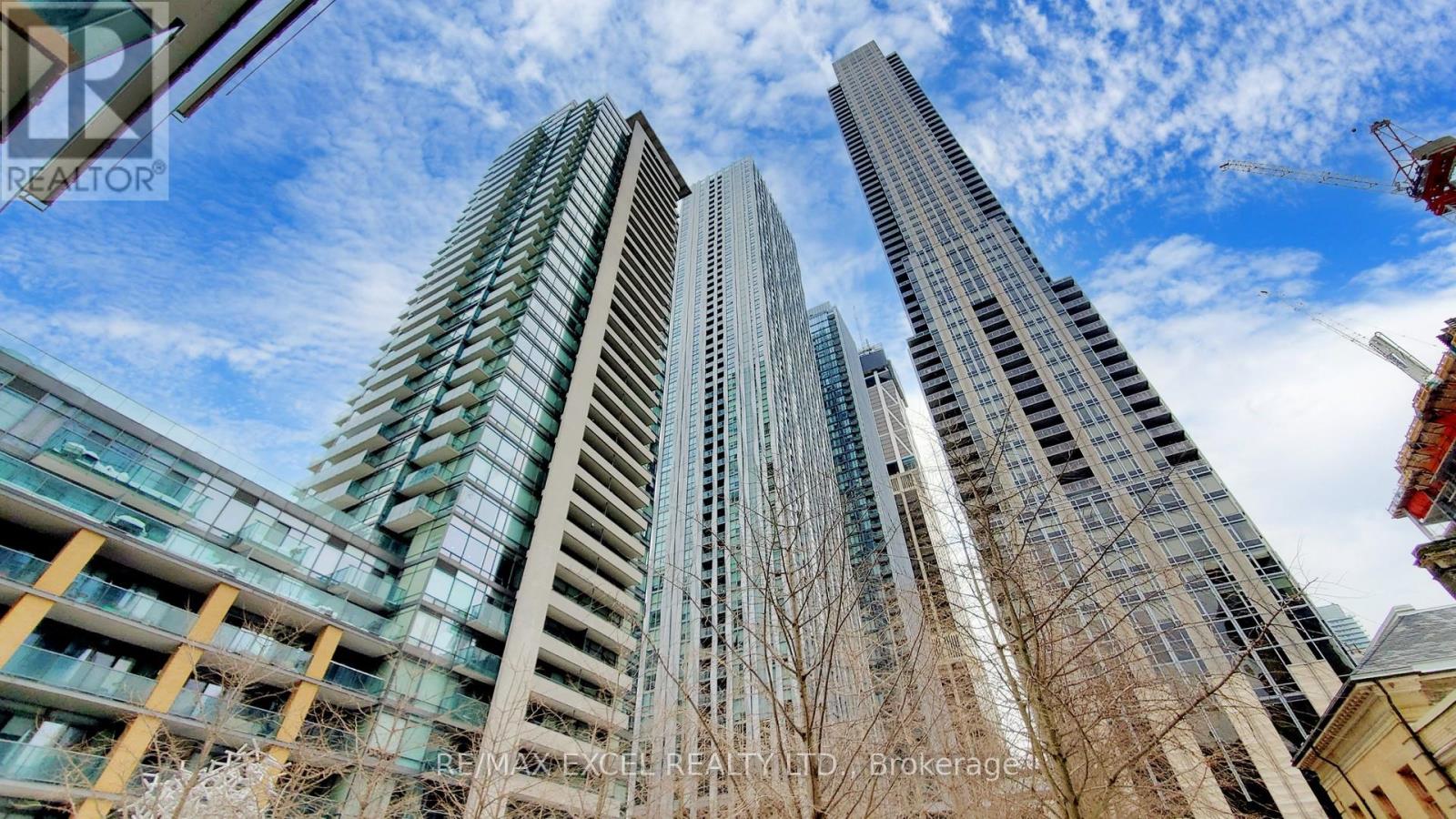 2806 - 1 Yorkville Avenue, Toronto, Ontario  M4W 1L1 - Photo 36 - C12761886