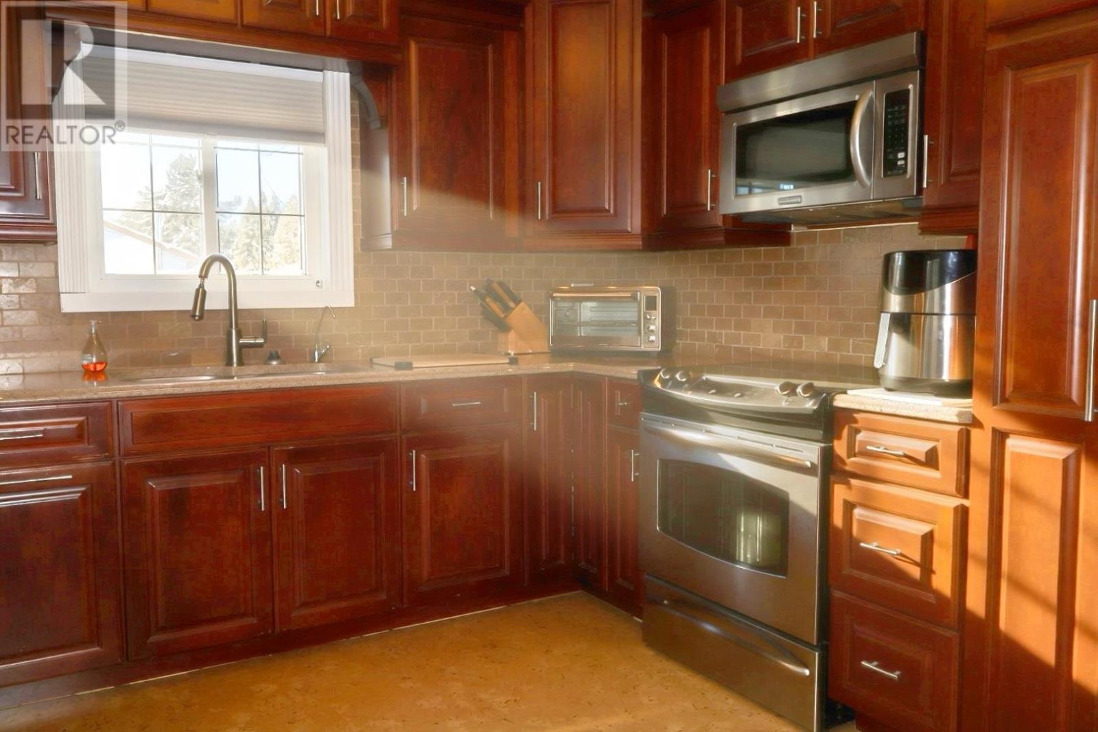 250 Arthur St, Dryden, Ontario  P8N 1K8 - Photo 17 - TB2600177