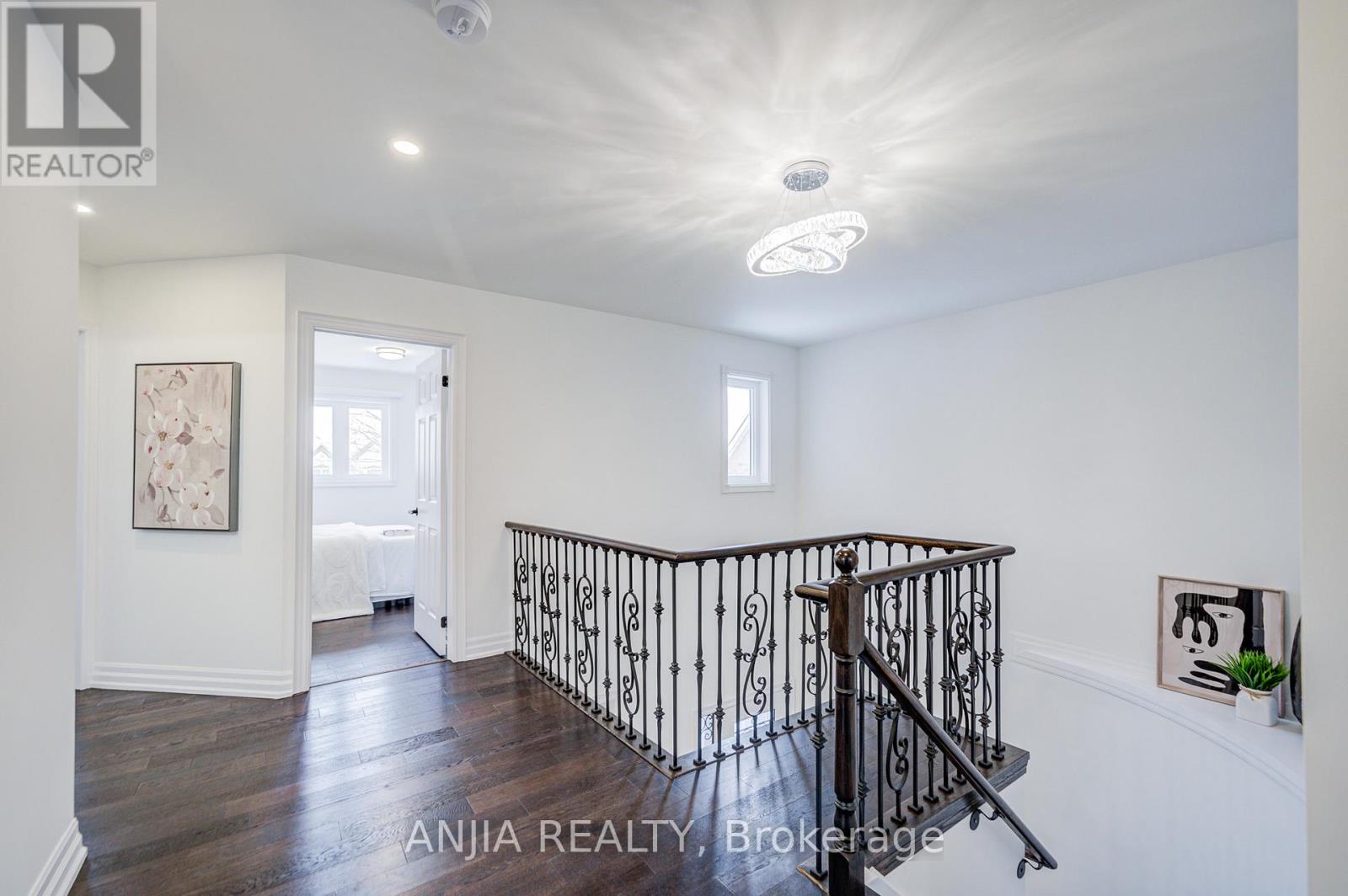 289 Hoover Park Drive, Whitchurch-Stouffville, Ontario  L4A 1K9 - Photo 21 - N12761138