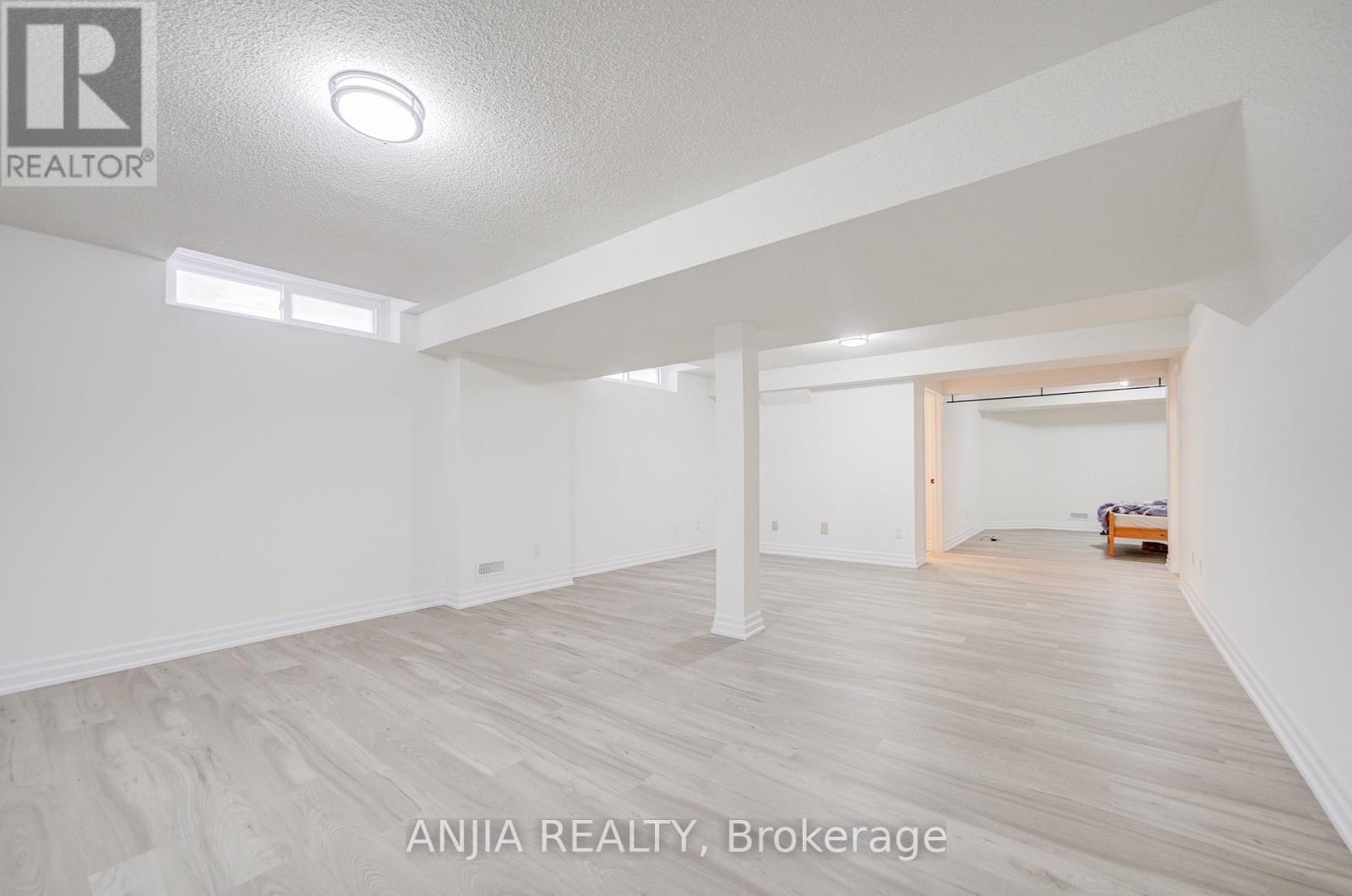 289 Hoover Park Drive, Whitchurch-Stouffville, Ontario  L4A 1K9 - Photo 40 - N12761138