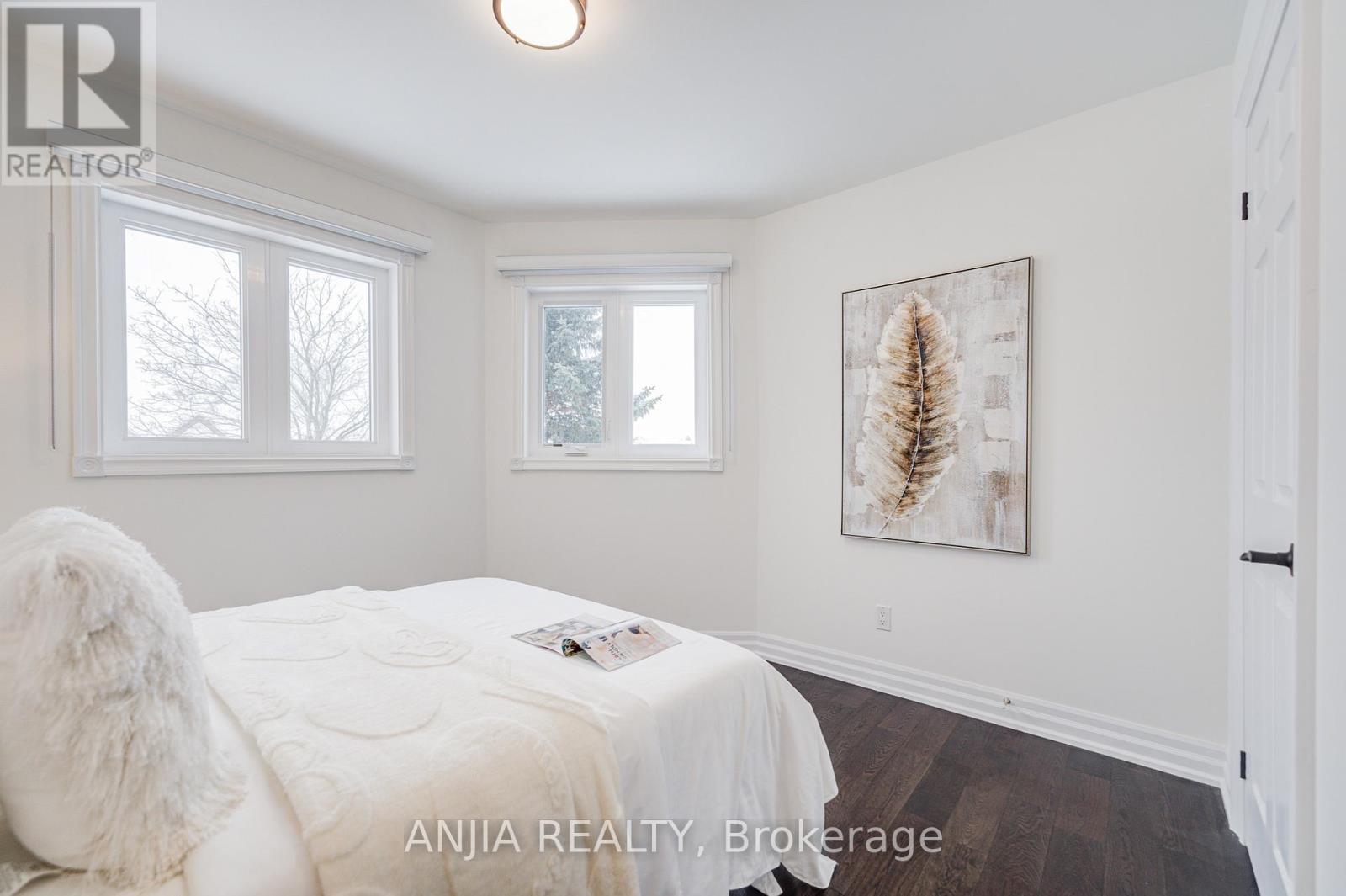 289 Hoover Park Drive, Whitchurch-Stouffville, Ontario  L4A 1K9 - Photo 33 - N12761138