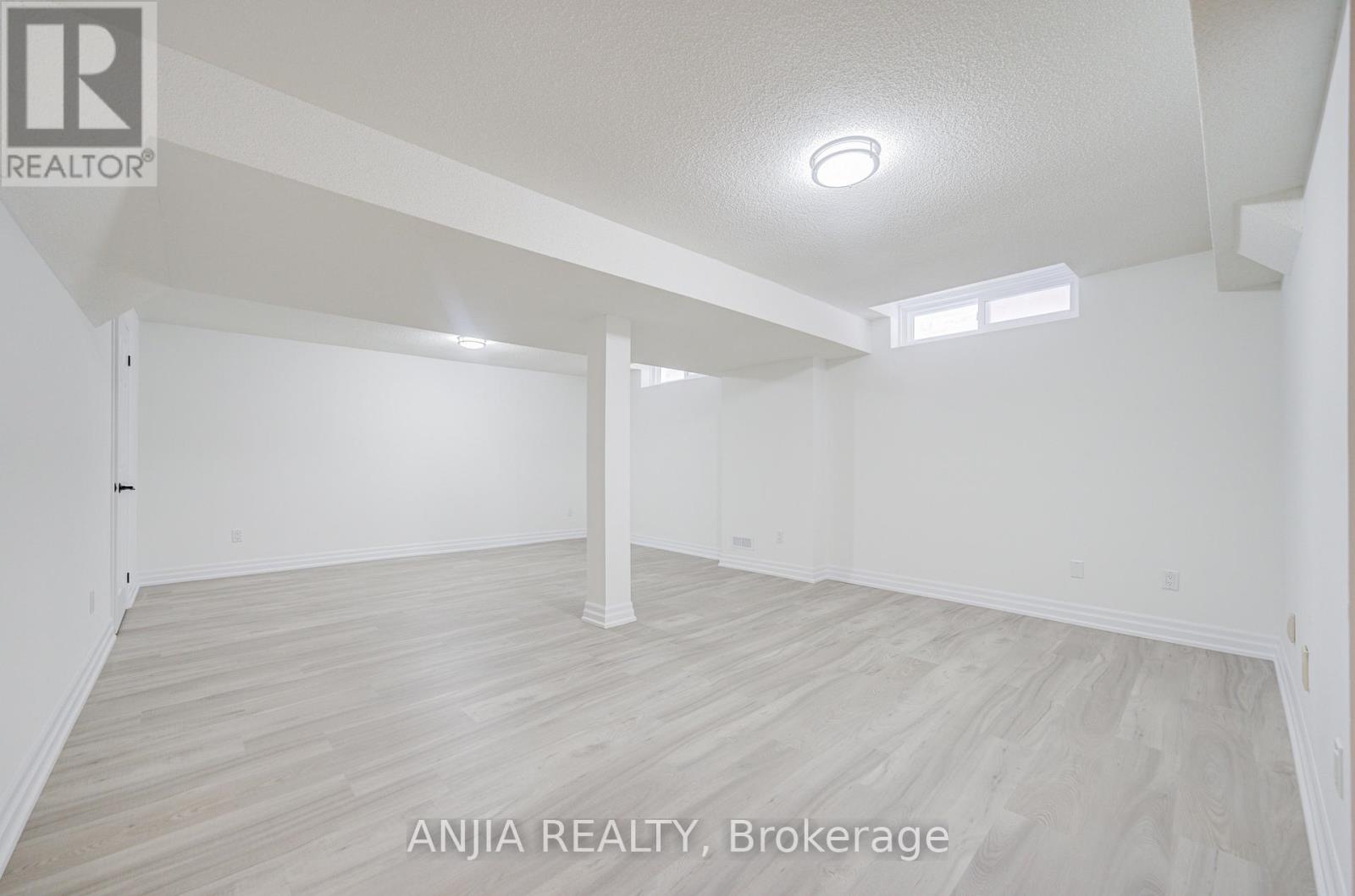 289 Hoover Park Drive, Whitchurch-Stouffville, Ontario  L4A 1K9 - Photo 41 - N12761138