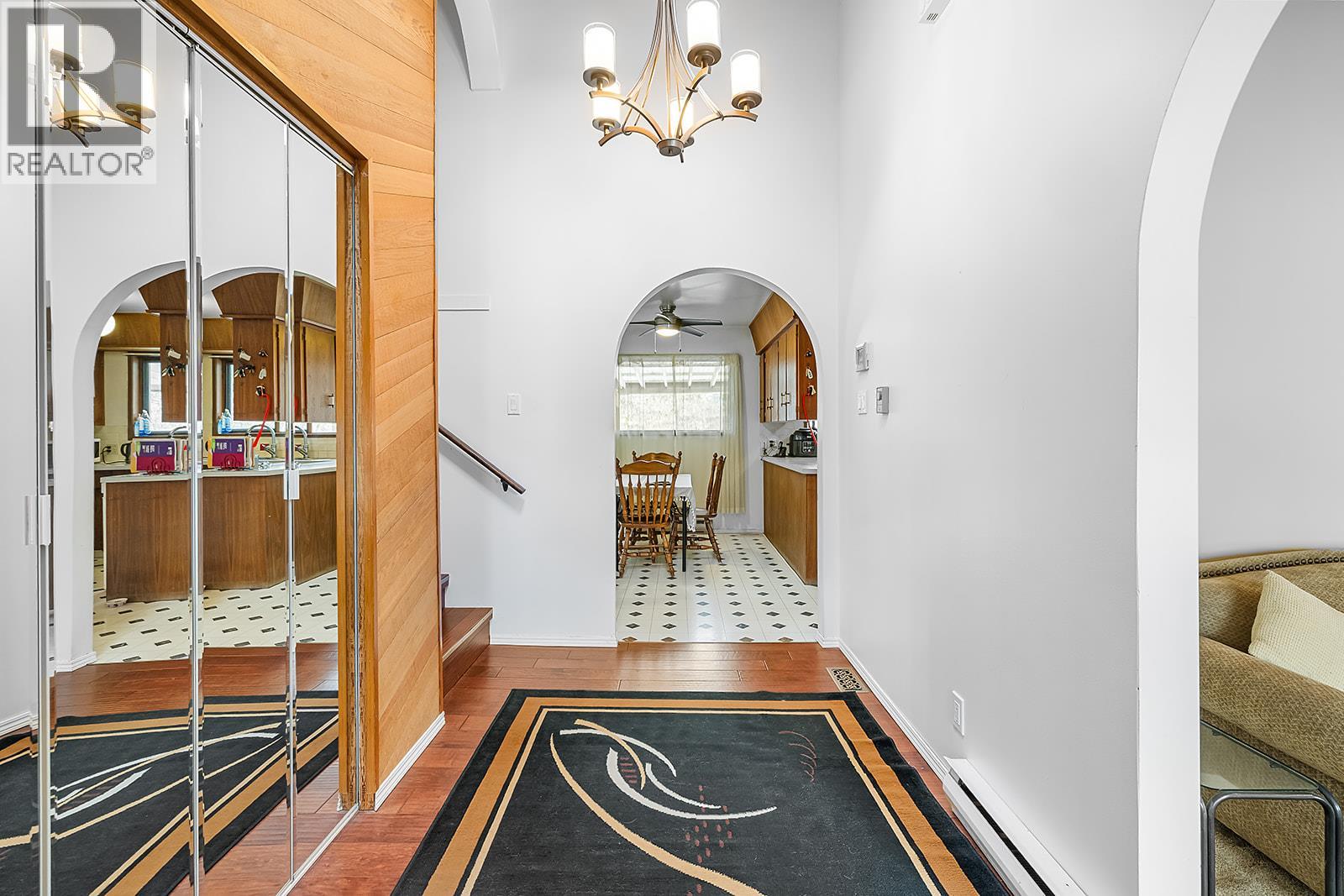 715 29th Avenue Nw, Cranbrook, British Columbia  V1C 6V2 - Photo 4 - 10374924