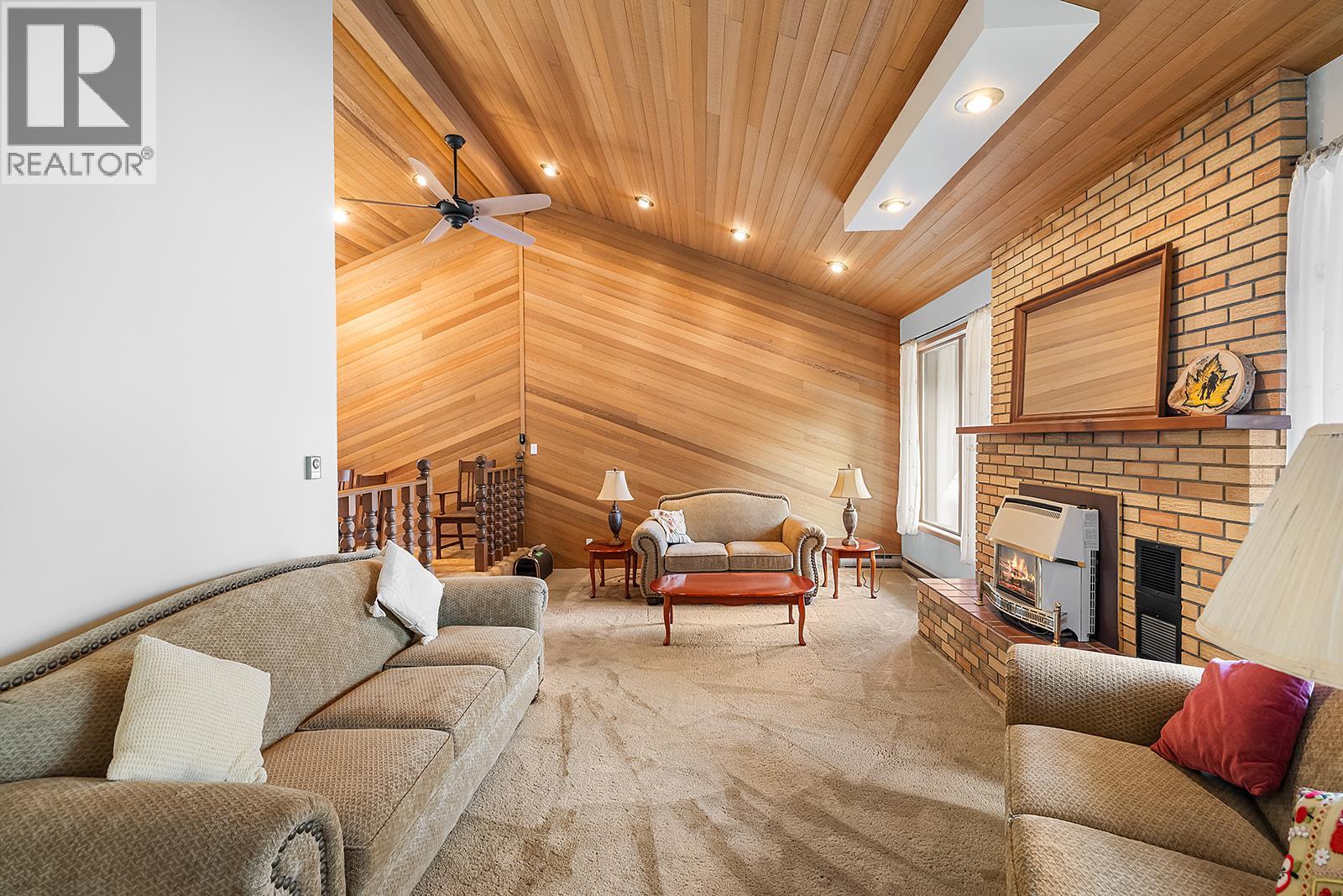 715 29th Avenue Nw, Cranbrook, British Columbia  V1C 6V2 - Photo 5 - 10374924