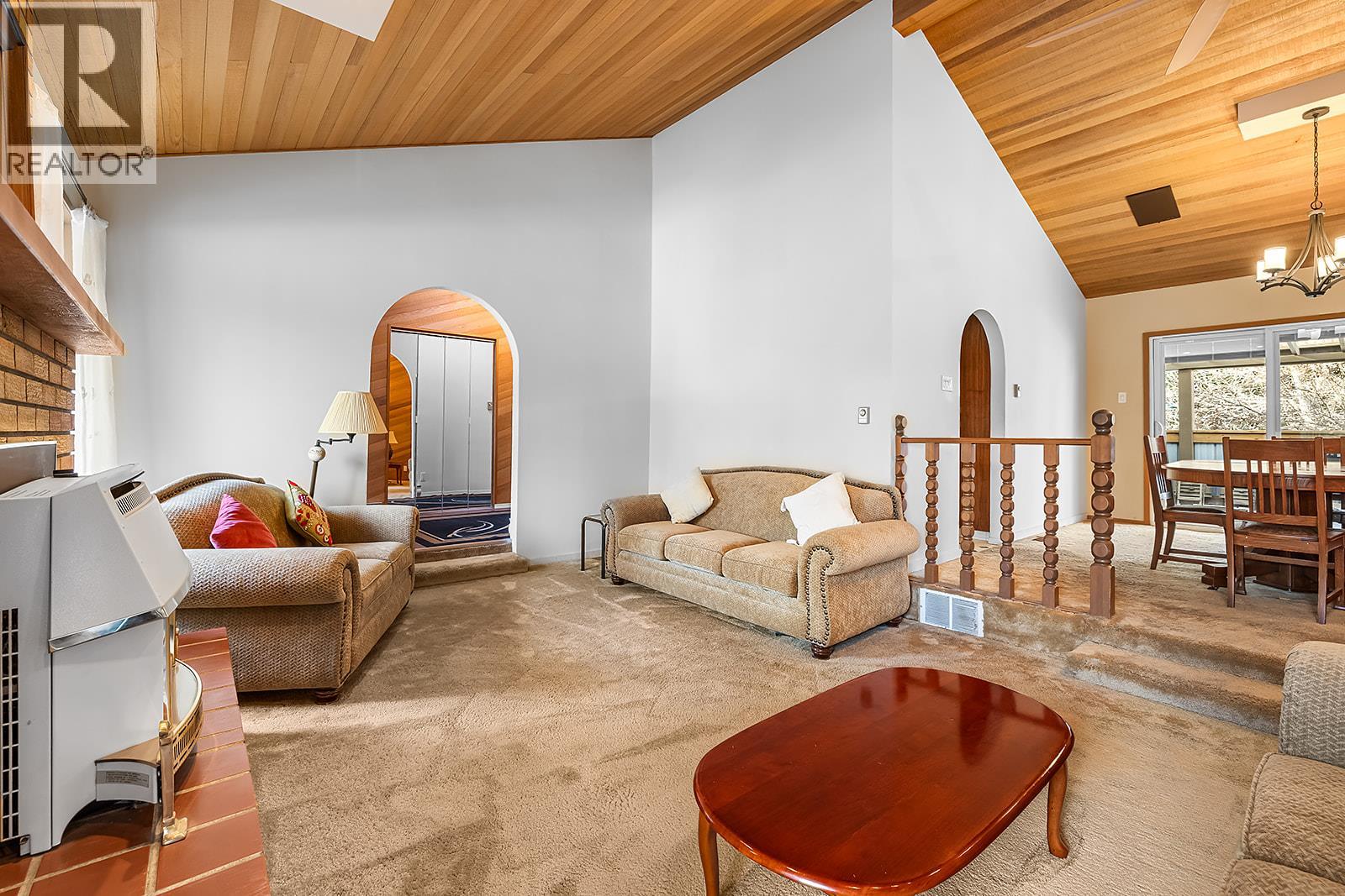 715 29th Avenue Nw, Cranbrook, British Columbia  V1C 6V2 - Photo 7 - 10374924