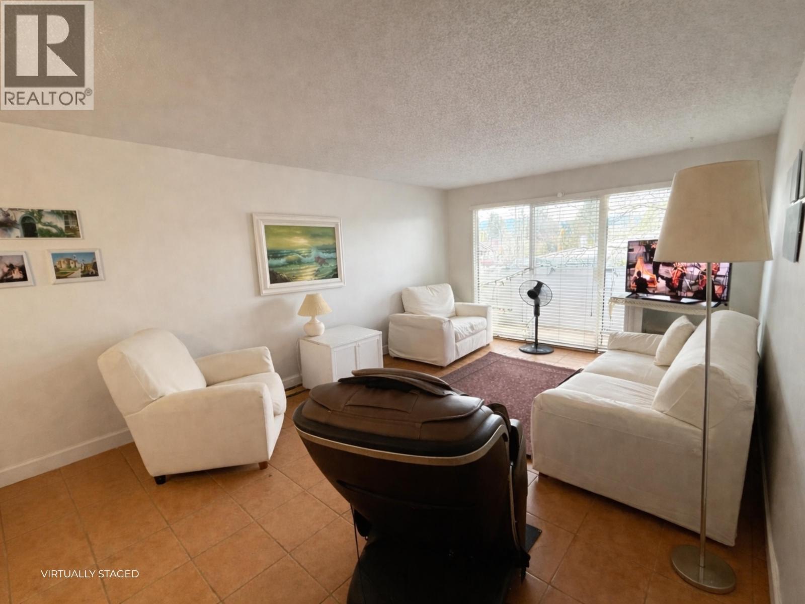 305 620 Eight Avenue, New Westminster, British Columbia  V3M 5V7 - Photo 3 - R3087345