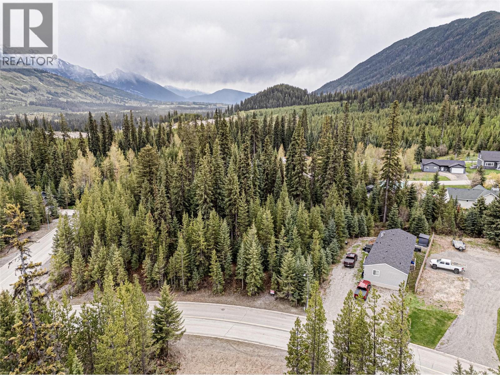 15 David Crescent, Elkford, British Columbia  V0B 1H0 - Photo 4 - 10375064