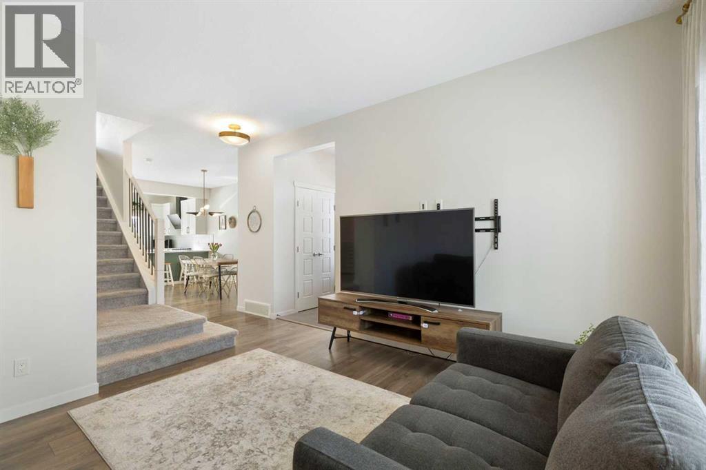 147 Marquis Green Se, Calgary, Alberta  T3M 1X8 - Photo 5 - A2282401