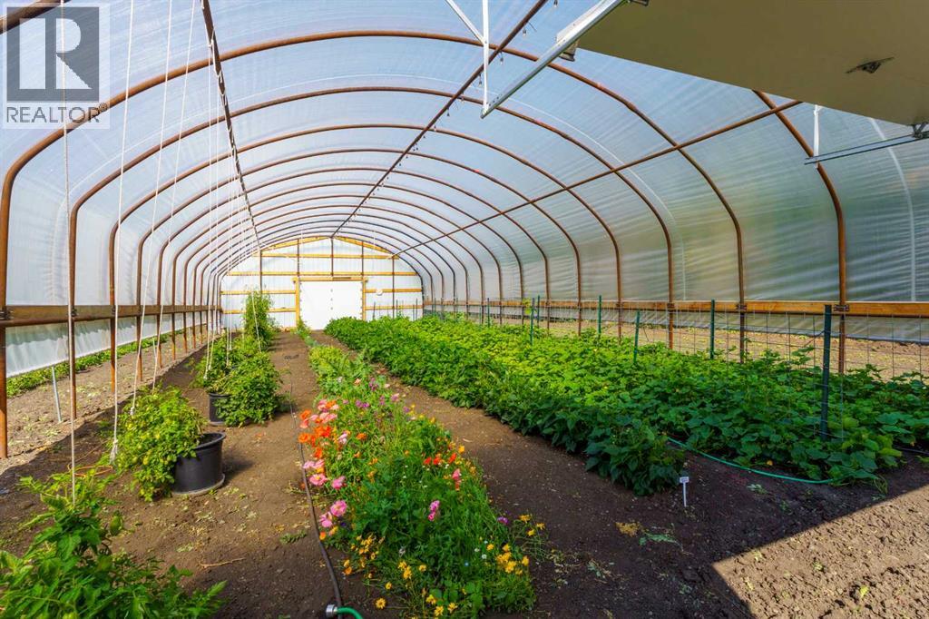 10 & 20, 30061 Range Road 23, Rural Mountain View County, Alberta  T0M 0N0 - Photo 37 - A2282508