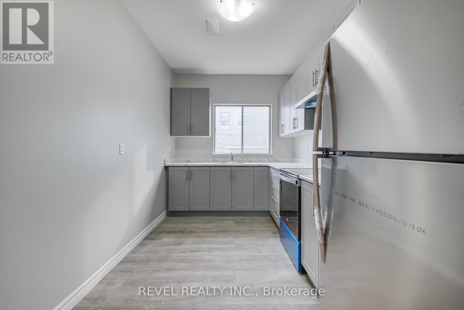 2nd Floor - 2095 Dufferin Street N, Toronto, Ontario  M6E 3R3 - Photo 15 - C12765834