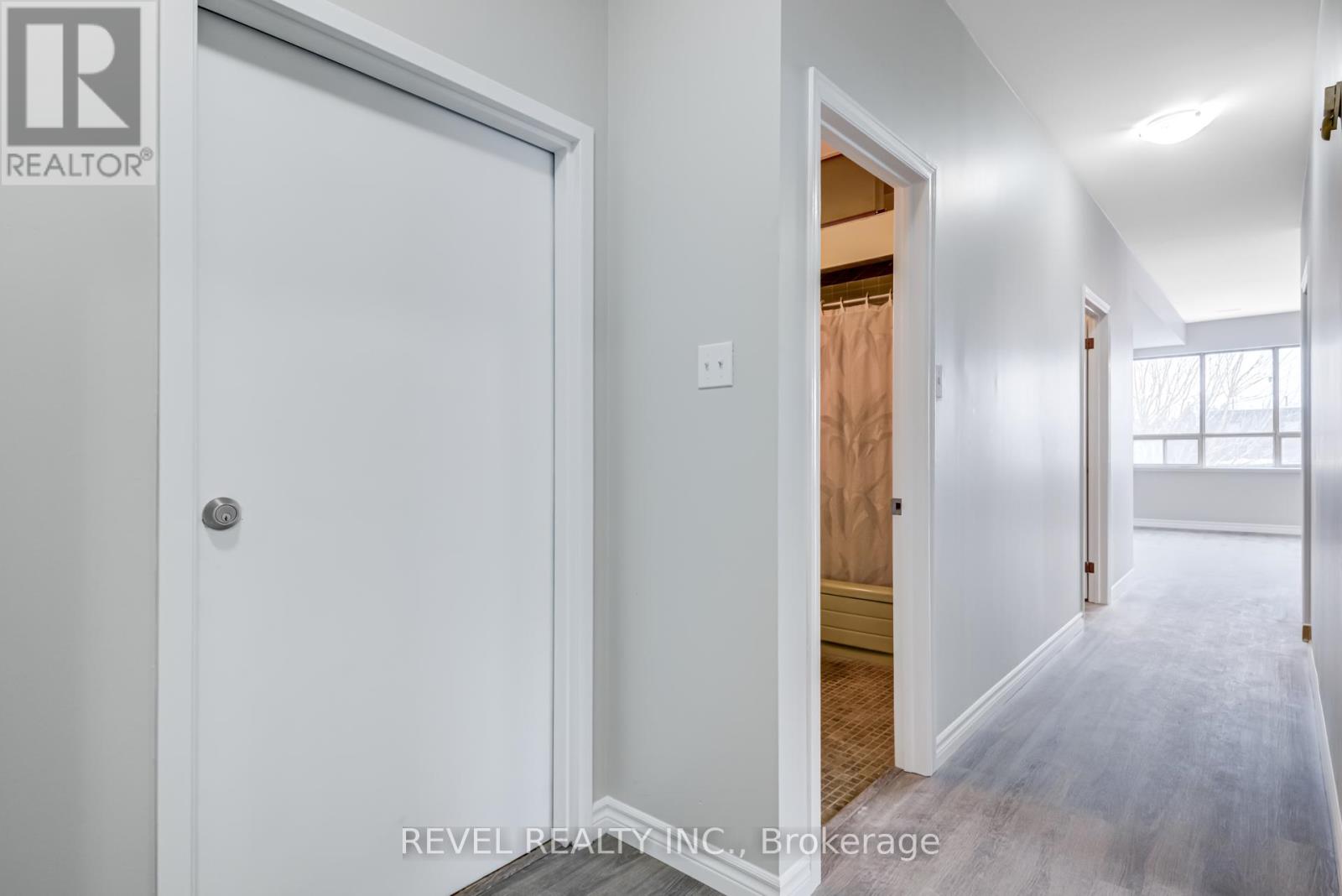 2nd Floor - 2095 Dufferin Street N, Toronto, Ontario  M6E 3R3 - Photo 6 - C12765834