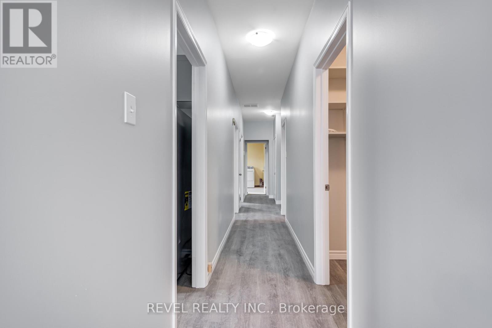 2nd Floor - 2095 Dufferin Street N, Toronto, Ontario  M6E 3R3 - Photo 7 - C12765834