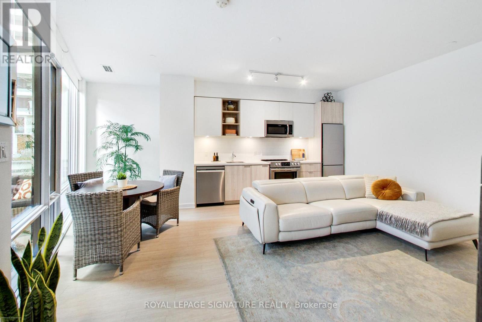 Th105 - 30 Ordnance Street, Toronto, Ontario  M6K 0C8 - Photo 6 - C12765838