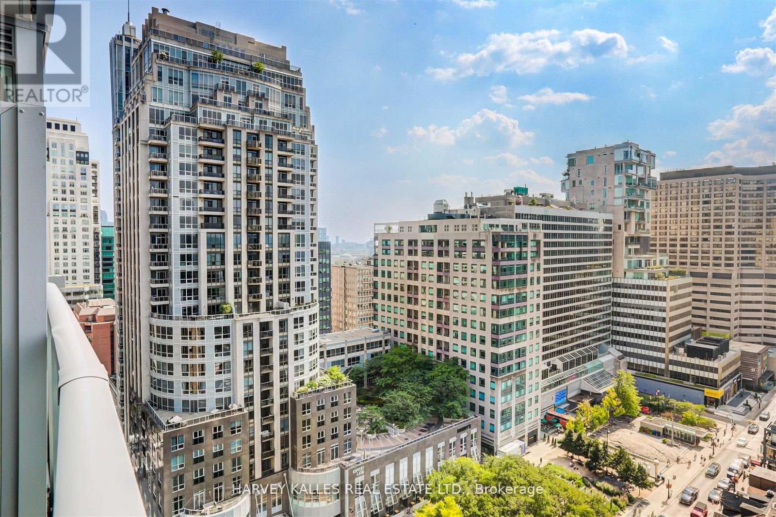 1804 - 88 Cumberland Street, Toronto, Ontario  M5R 1A3 - Photo 11 - C12765846