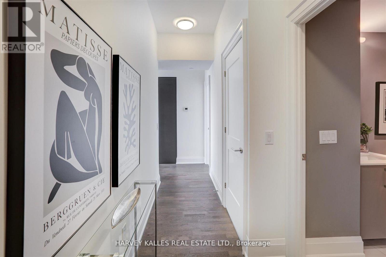 1804 - 88 Cumberland Street, Toronto, Ontario  M5R 1A3 - Photo 3 - C12765846